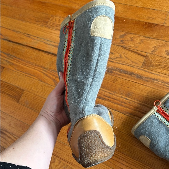 Sorel Wool & Leather Rubber-bottom Boots - Picture 3 of 6